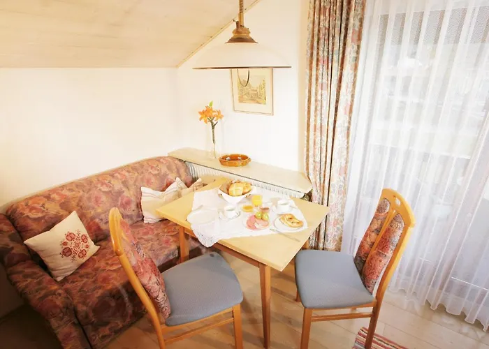 Haus Gehmacher-maier - Chiemgau Karte ゲストハウス 3*